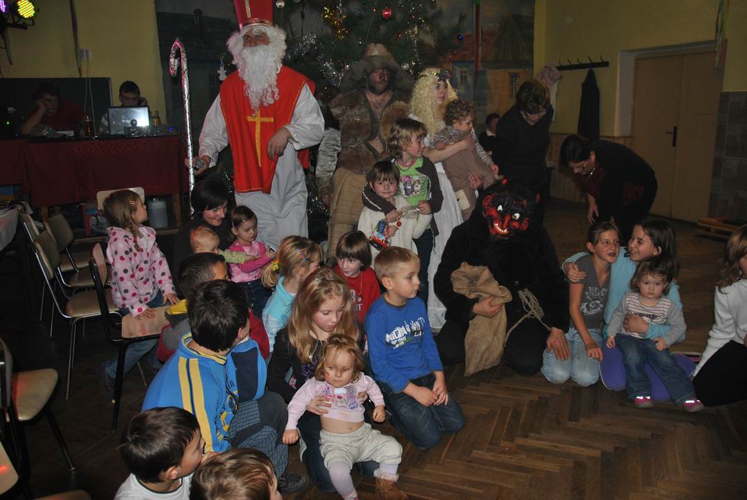 Bavily se d�ti i dosp�l�